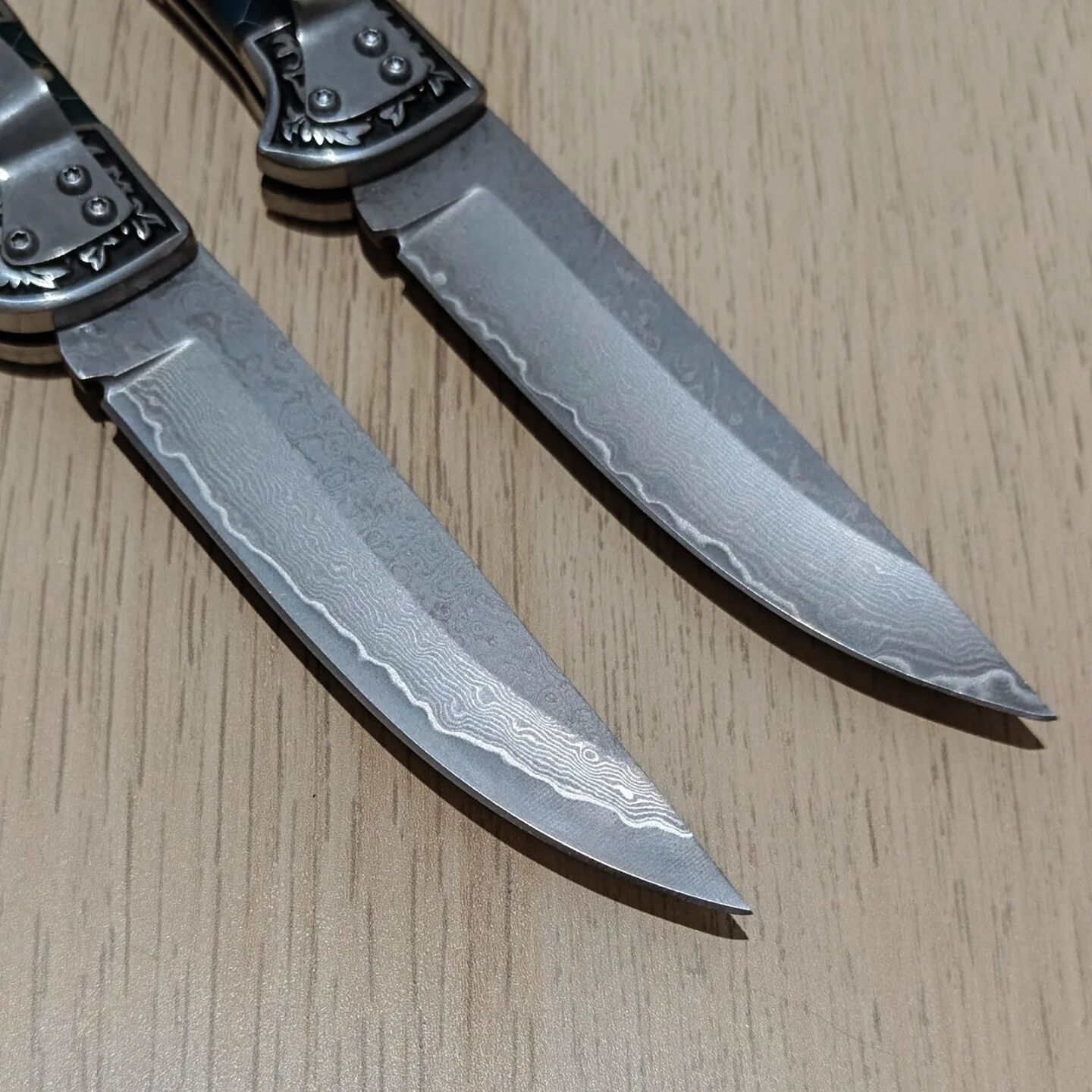 Columbia  damascus  petek kabza