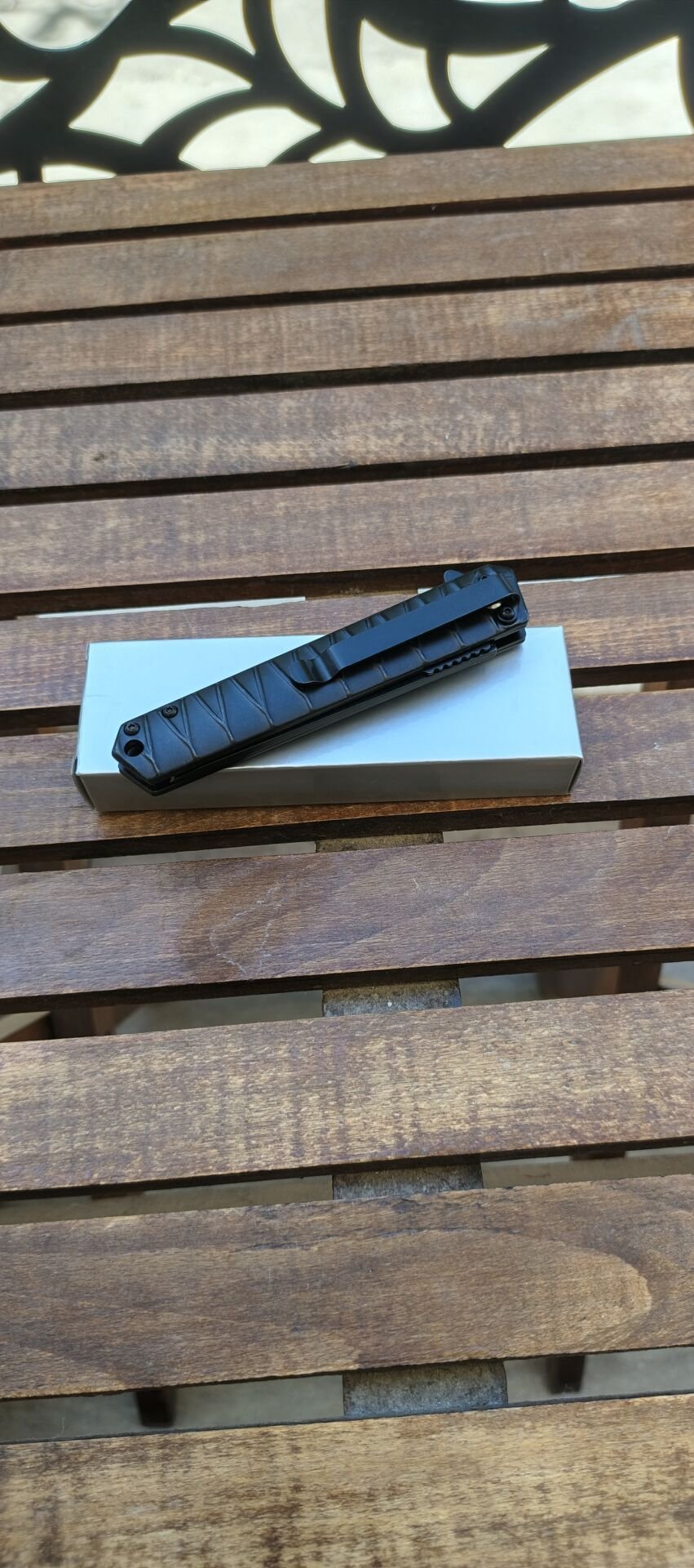 Tanto kesim yari otomatik metal kasa siyah cakı