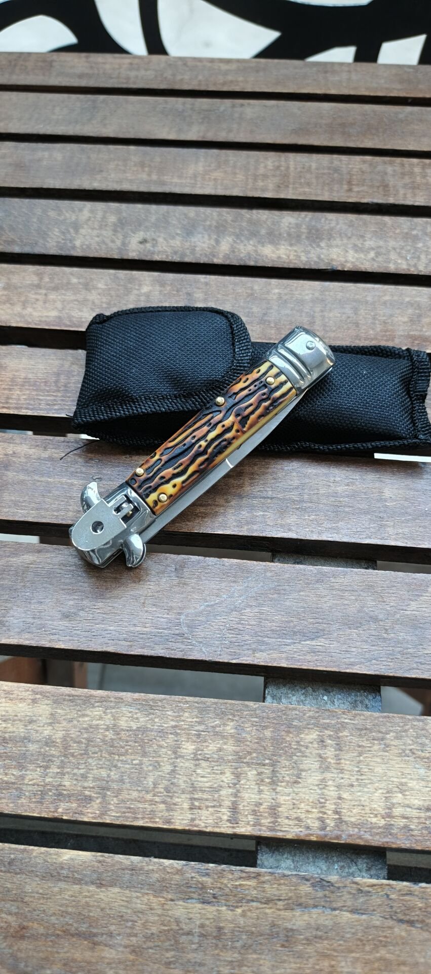 Yandan cıkmalı sustalı düğmeli Rus malı