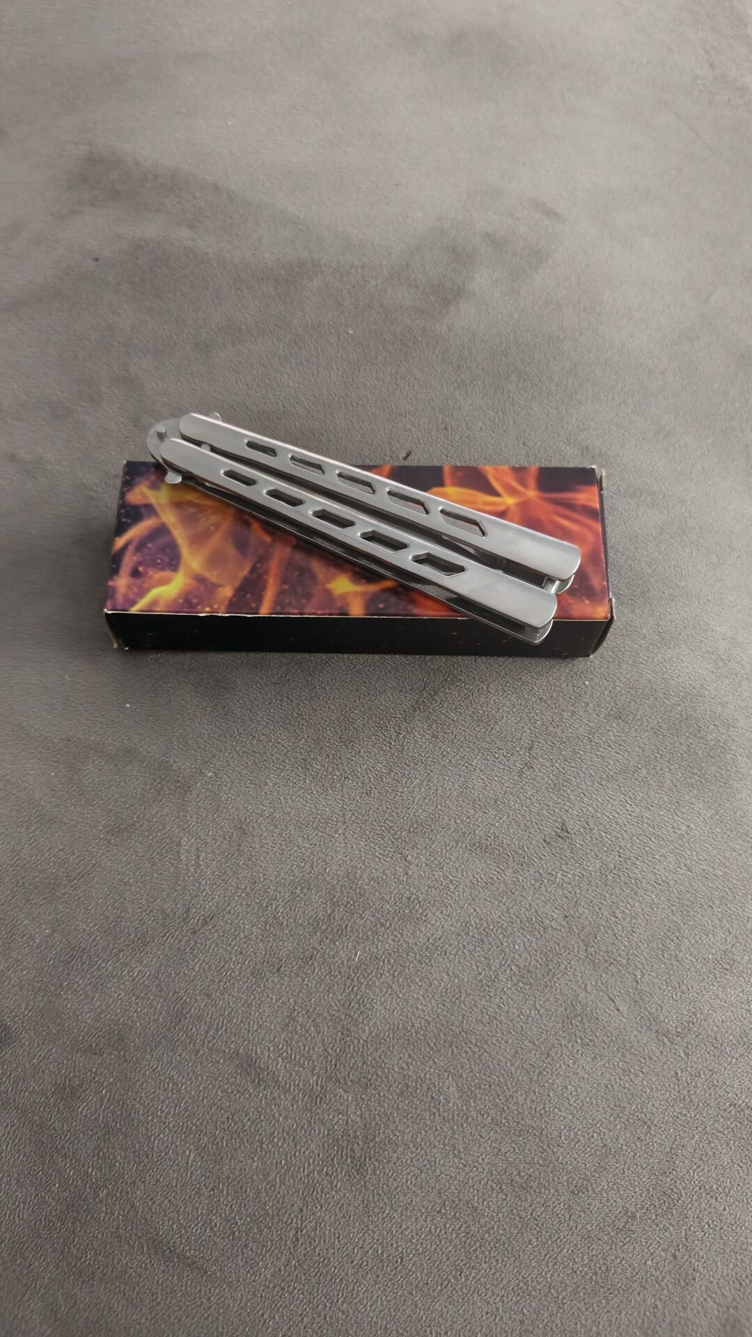 Tanto kesim celik kasa kelebek