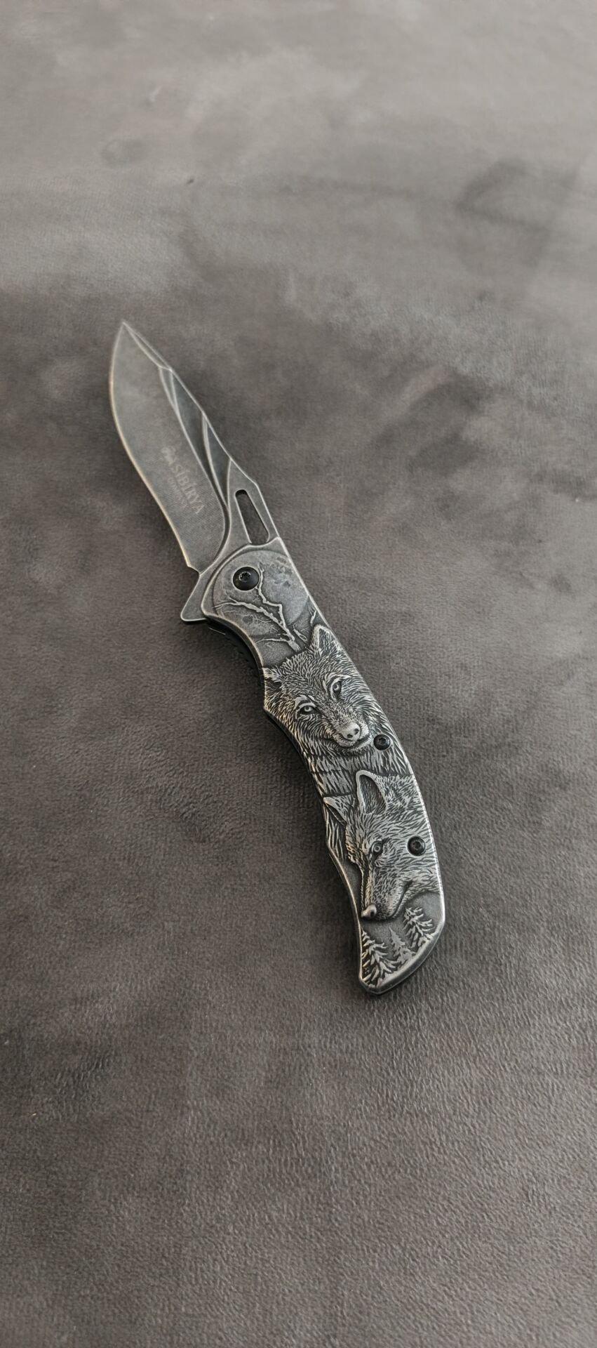 Kurt kabartm desenli celik kasa sibirya caki