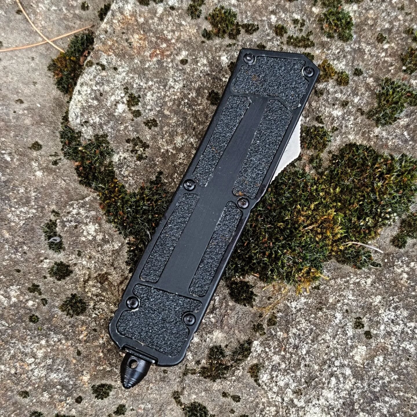 Microtech icten cıkmalı celik kasa  siyah cakı